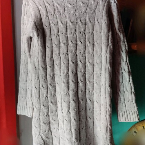Knitted long sweater like new, size M L, gray