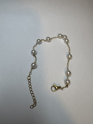 Bracelet with pearls
