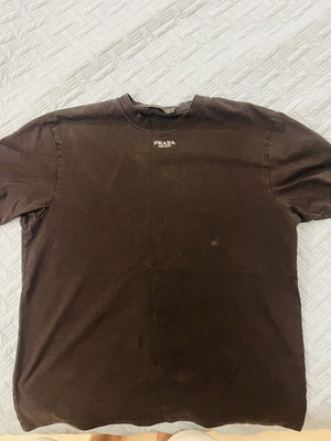 Prada men's t-shirt used, size L, black