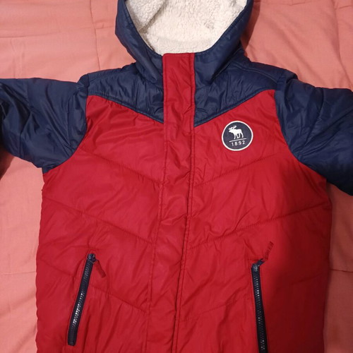 Abercrombie & Fitch boys jacket like new with sewn tear