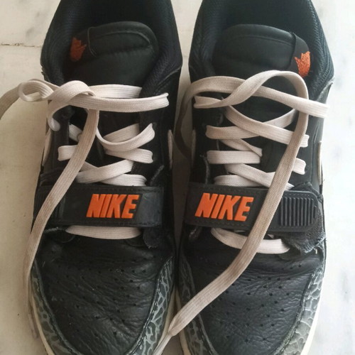 Jordan shoes used, size 40, black and orange