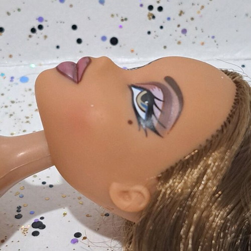 Bratz 1st Edition Yasmin nude used with flaws, original version