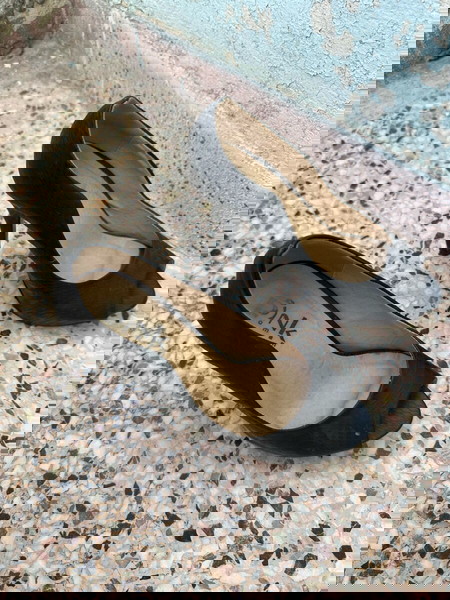 γόβες μαύρες Νο 38 peep toe