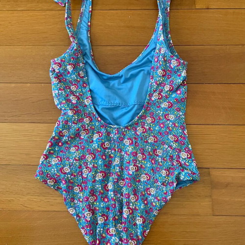 Calzedonia women's swimsuit like new, size Small