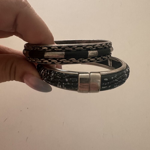 Bracelet set metallic black and silver like new