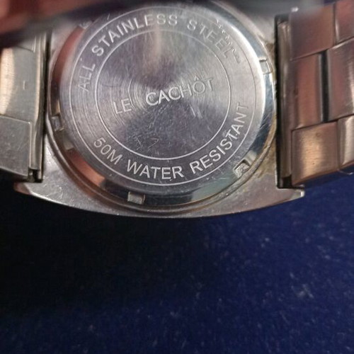 Le CACHOT men's watch like new with bracelet