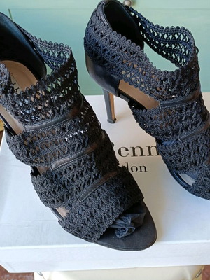 L.K Bennett ankle boots size 39 used, black