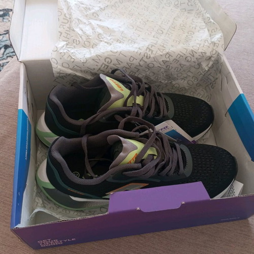 Lotto athletic shoes new, size 37, black