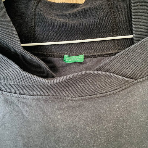Benetton black cotton sweatshirt used, size M