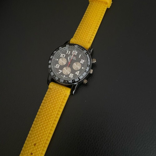 Swiss unisex watch like new, yellow and gold