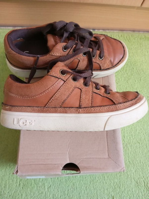 Ugg παιδικά sneakers, size 32,5