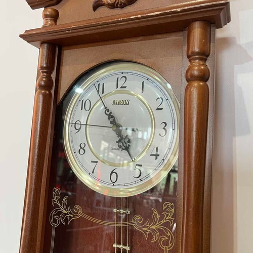 Vintage Citron wall clock pendulum used, analog