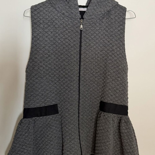 Regalinas sleeveless vest used, one size, black and gray