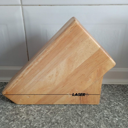 Wooden knife block used, fully functional