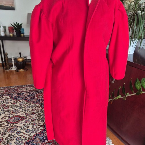 Milkwithe red outerwear like new, size S