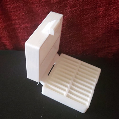Battery organizers plastic for 2032 batteries, pack of 2, new