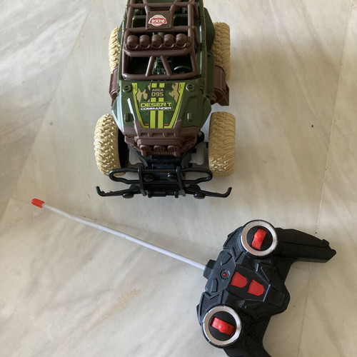 Dickie remote control car used, no batteries, not working