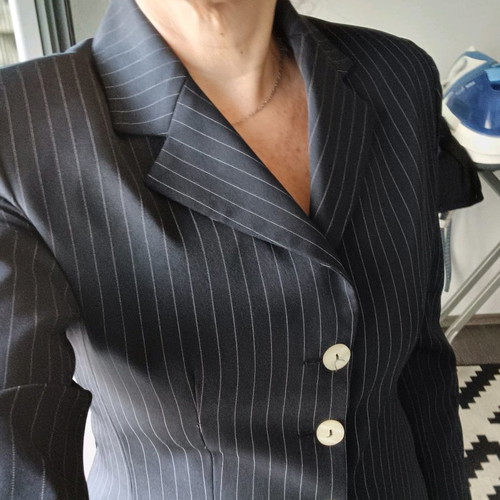 Pinstripe jacket medium size like new, black