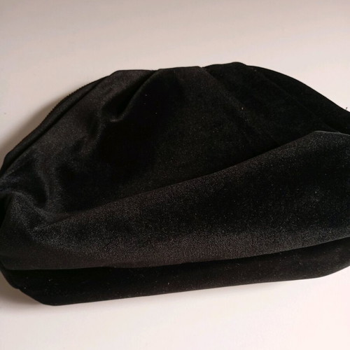 D&G women's velvet toiletry bag new black
