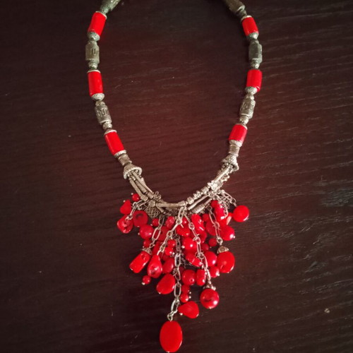 Natural coral vintage necklace like new, length 51 cm