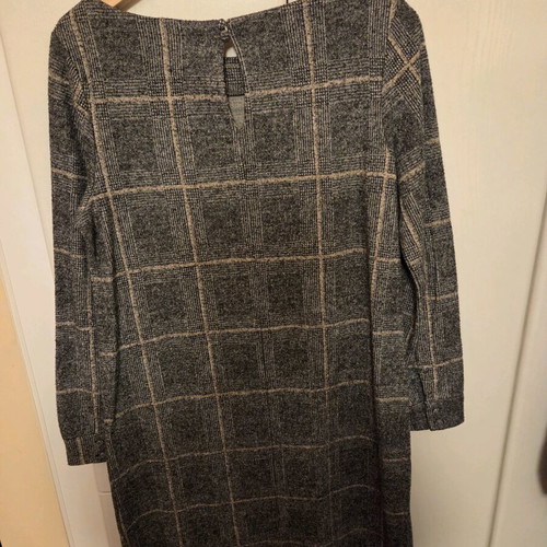 Surkana dress gray check medium new with tag