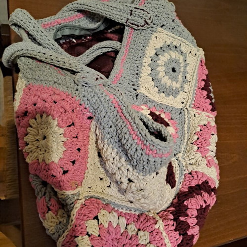 Handmade Granny's Travel Bag crochet, like new