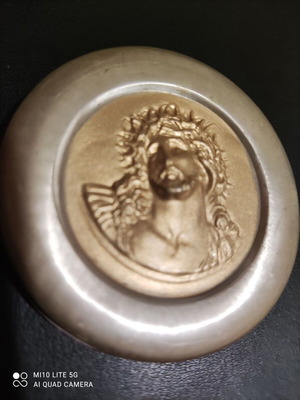 Christ silver with gold plating pendant like new