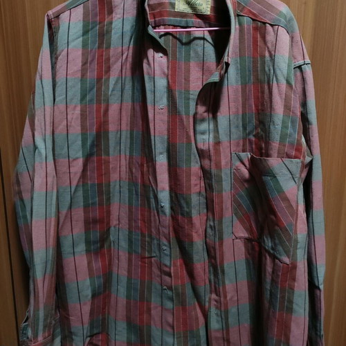 Men's dress shirts used, sizes M and L, multicolored