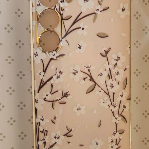 Samsung S23+ Case like new with floral design