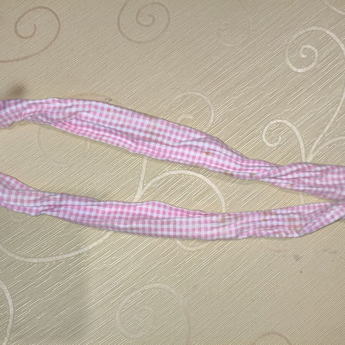 Adjustable Hairband used, pink and white checkered