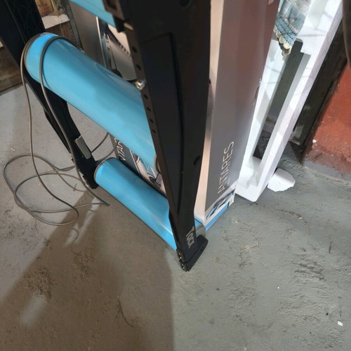 Tacx Antares bike trainer like new with new belt
