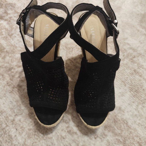 Black platform sandals size 36 used