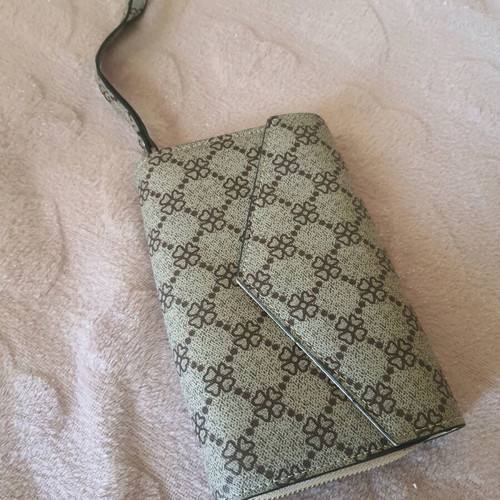 Large wallet like new