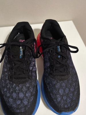 Under Armour Flow Velociti Wind 2 women's running shoes size 39, like new