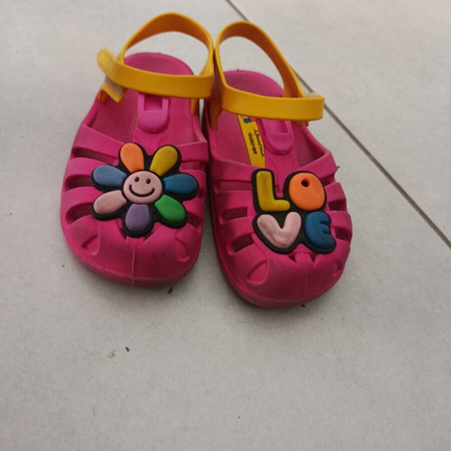 Ipanema sandals size 24 like new