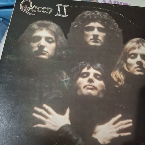 Queen II original vinyl like new