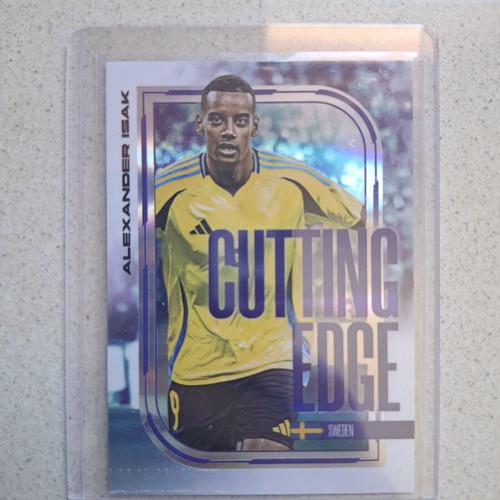 Futera 2025 Alexander Isak Cutting Edge 8/8 new