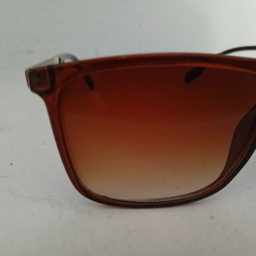 Police Unisex Sunglasses like new, brown shades