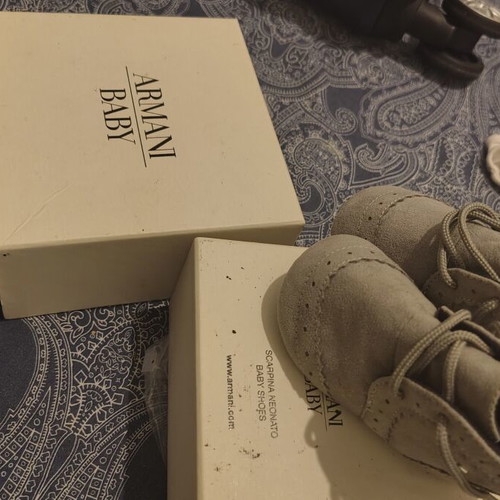Armani baby shoes new, suede for newborns with box