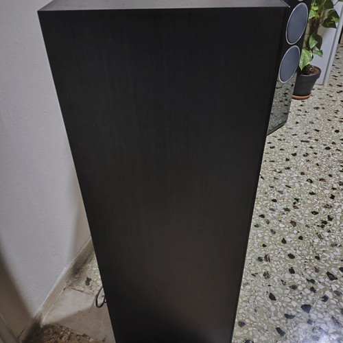 Wharfedale Diamond 250 floor-standing speakers like new