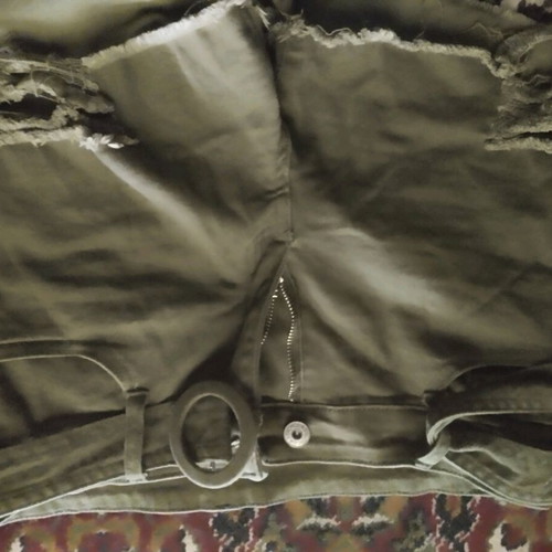 Fullah Sugah shorts like new, elastic, green