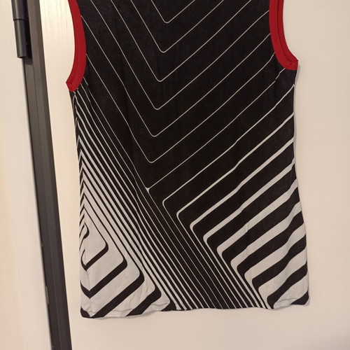 Gianfranco Ferré Studio sleeveless blouse like new, geometric pattern