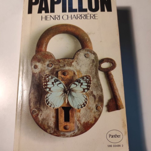 Papillon Henri Charrière book like new, English