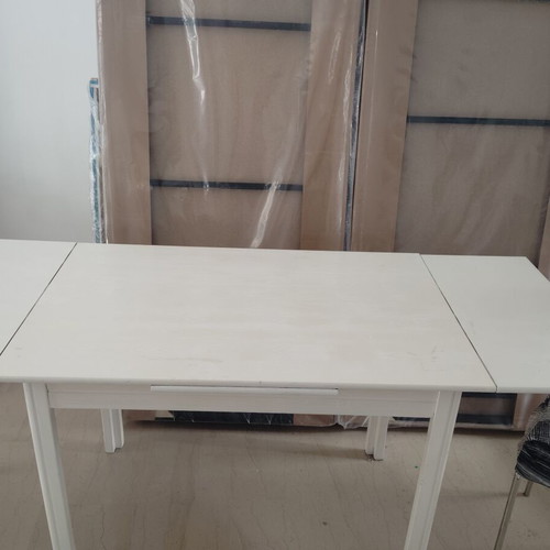 Dining table with 6 chairs used, extendable 178 cm length