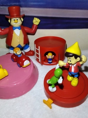 Vintage retro mechanical toy figures set used
