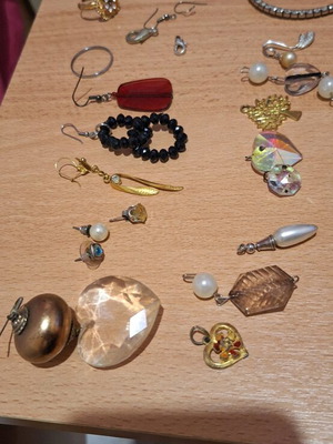 Various jewelry used, earrings, pendants, rings, bracelet