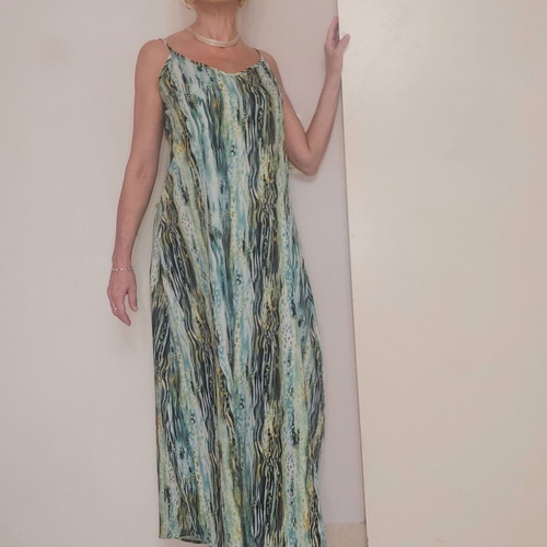 Sleeveless maxi dress like new, multicolored, size L