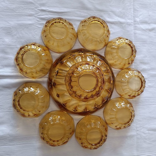 Art Déco vintage glass fruit salad set amber color like new, 11 pieces
