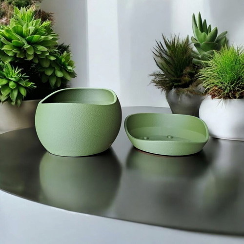 Self-watering planter new, modern design