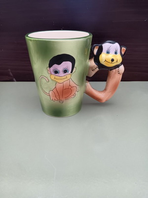 Mug like new with monkey design